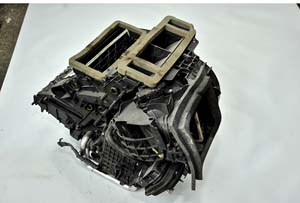2014 MODEL VOLVO V40 ÇIKMA KIRMA KLİMA KAZANI